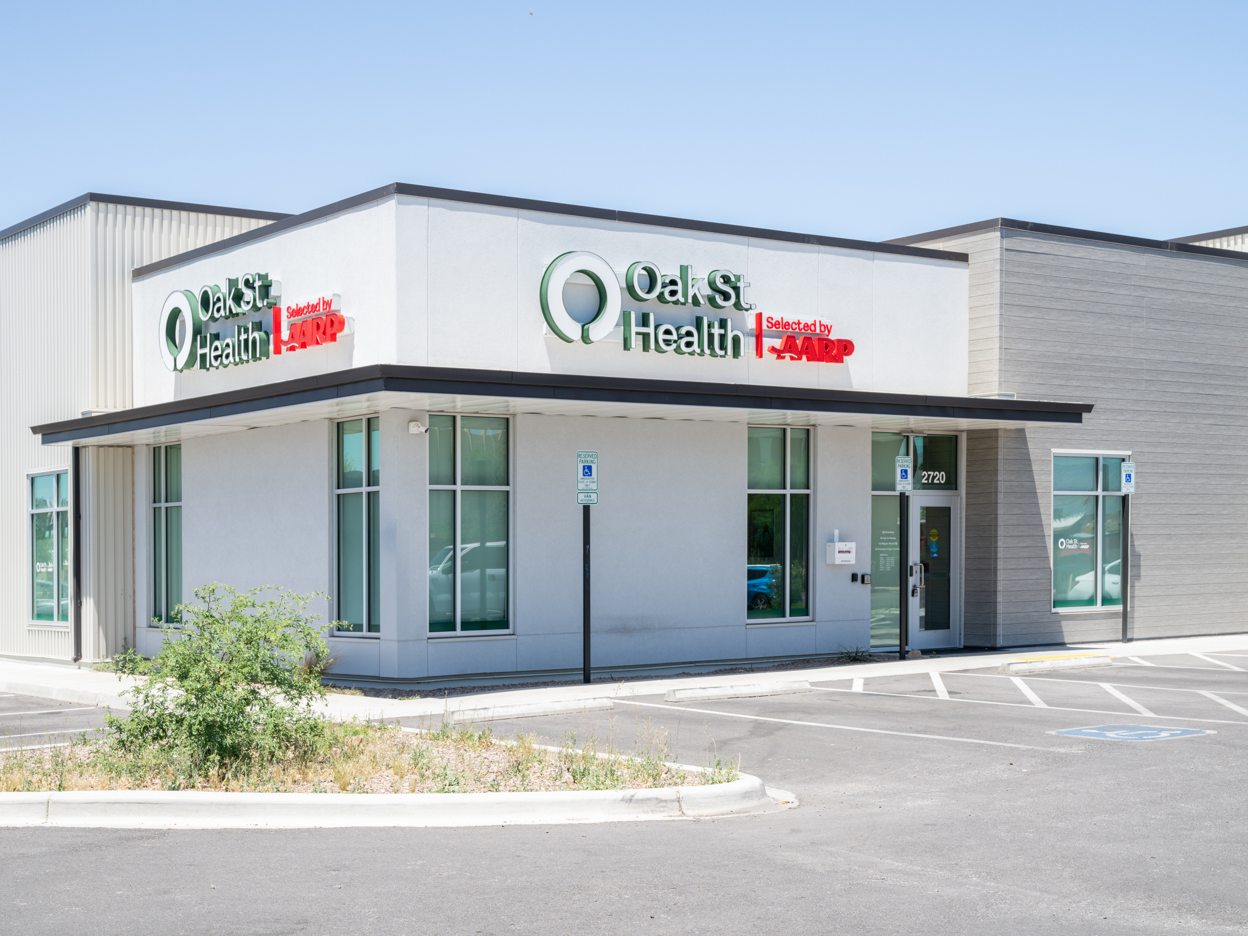 Oak Street Health Colonia Primary Care Clinic