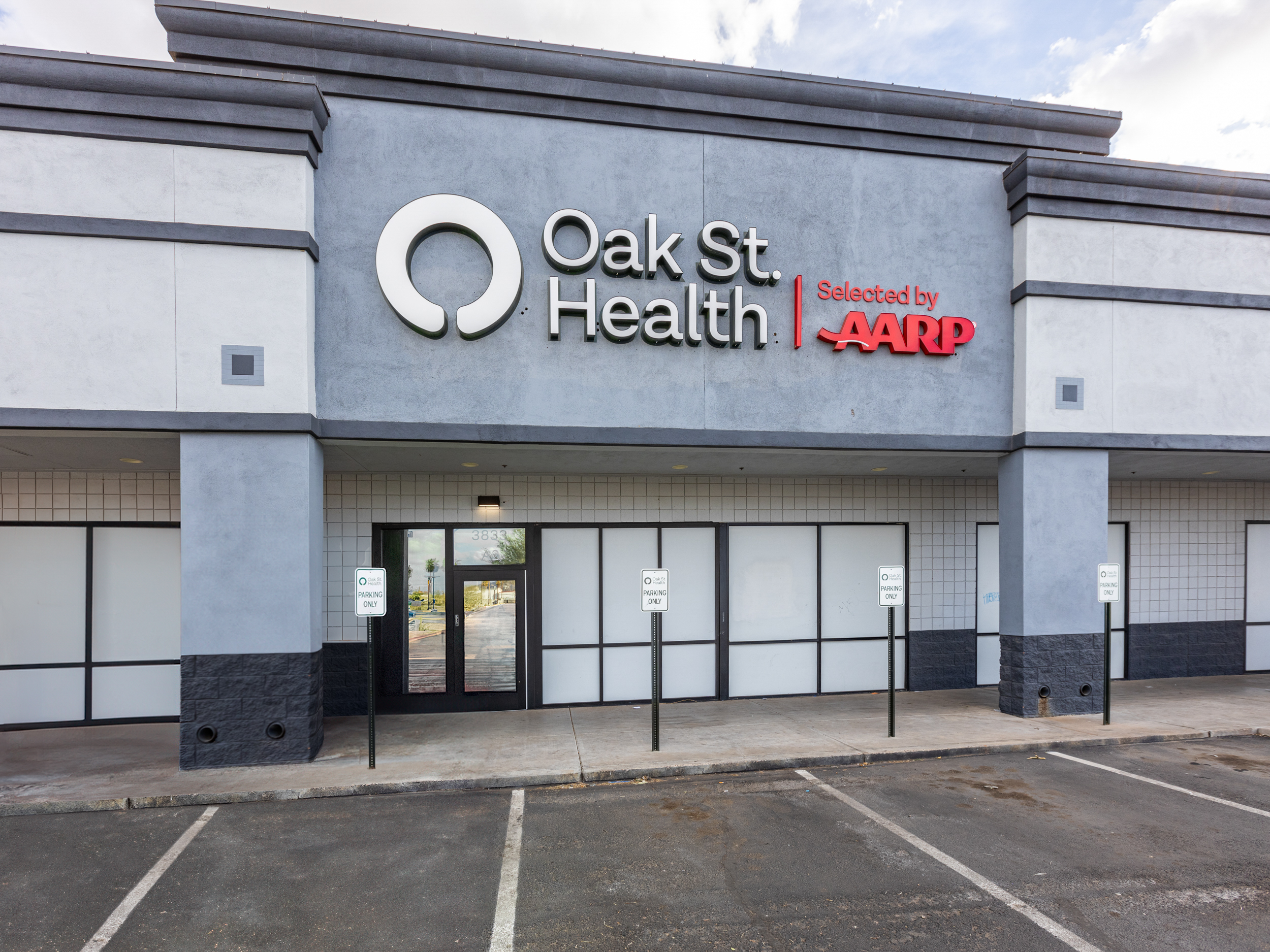 Oak Street Health Desert Palms Primary Care Clinic