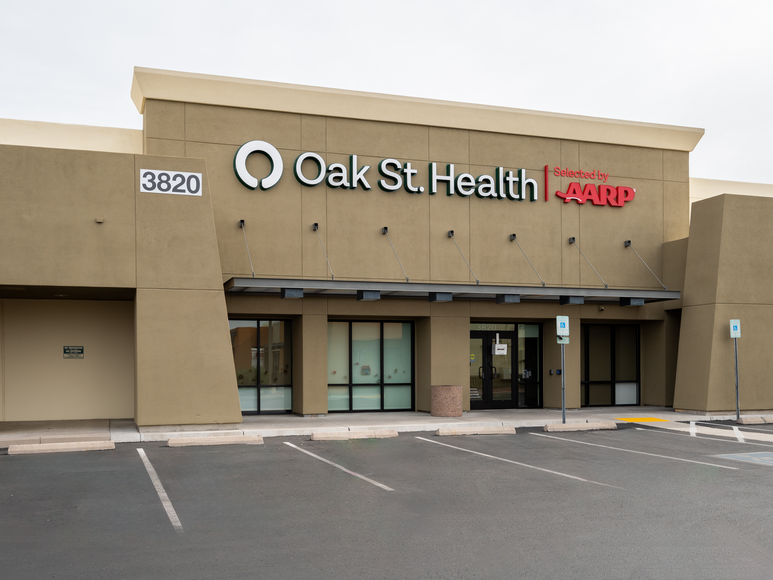 Oak Street Health Oracle Gateway Primary Care Clinic